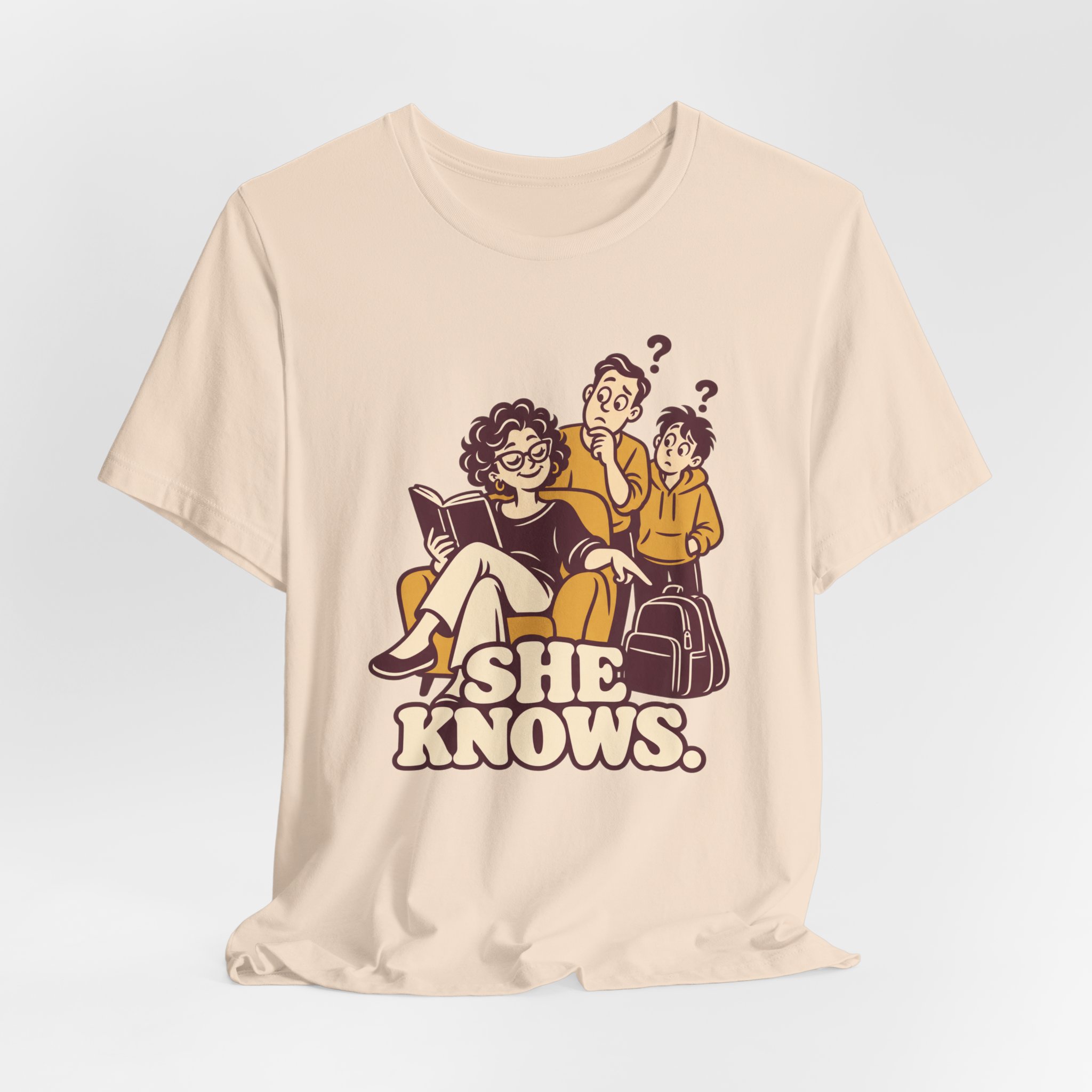 She Knows. T-Shirt - Image 3